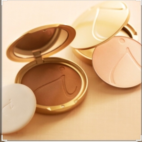 Jane Iredale 100% Mineral Pressed Powder SPF 18-20 - Picture 3 of 7